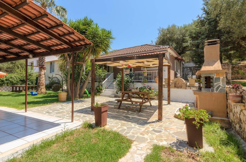 Stefanos Studios Keri Bagian luar foto